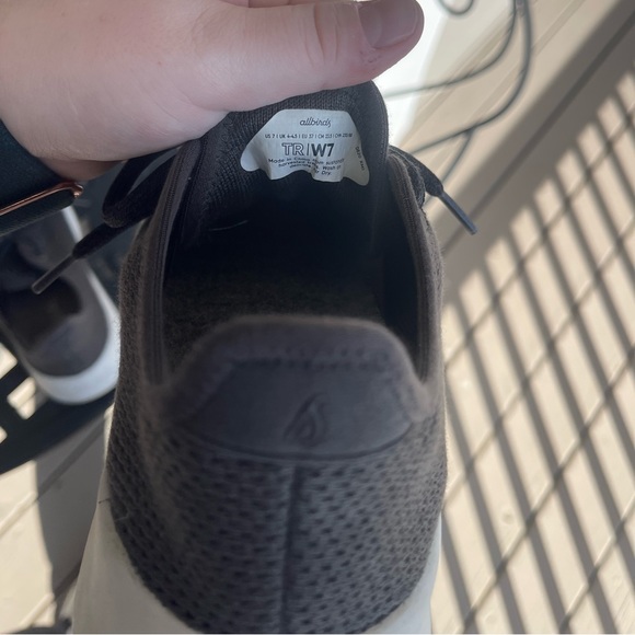 Allbirds Women’s Tree Runners - Picture 2 of 7